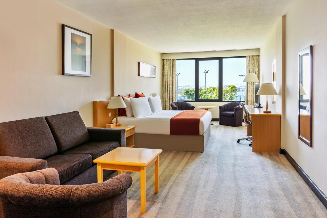 Crowne Plaza Muscat By Ihg Hotel Eksteriør billede