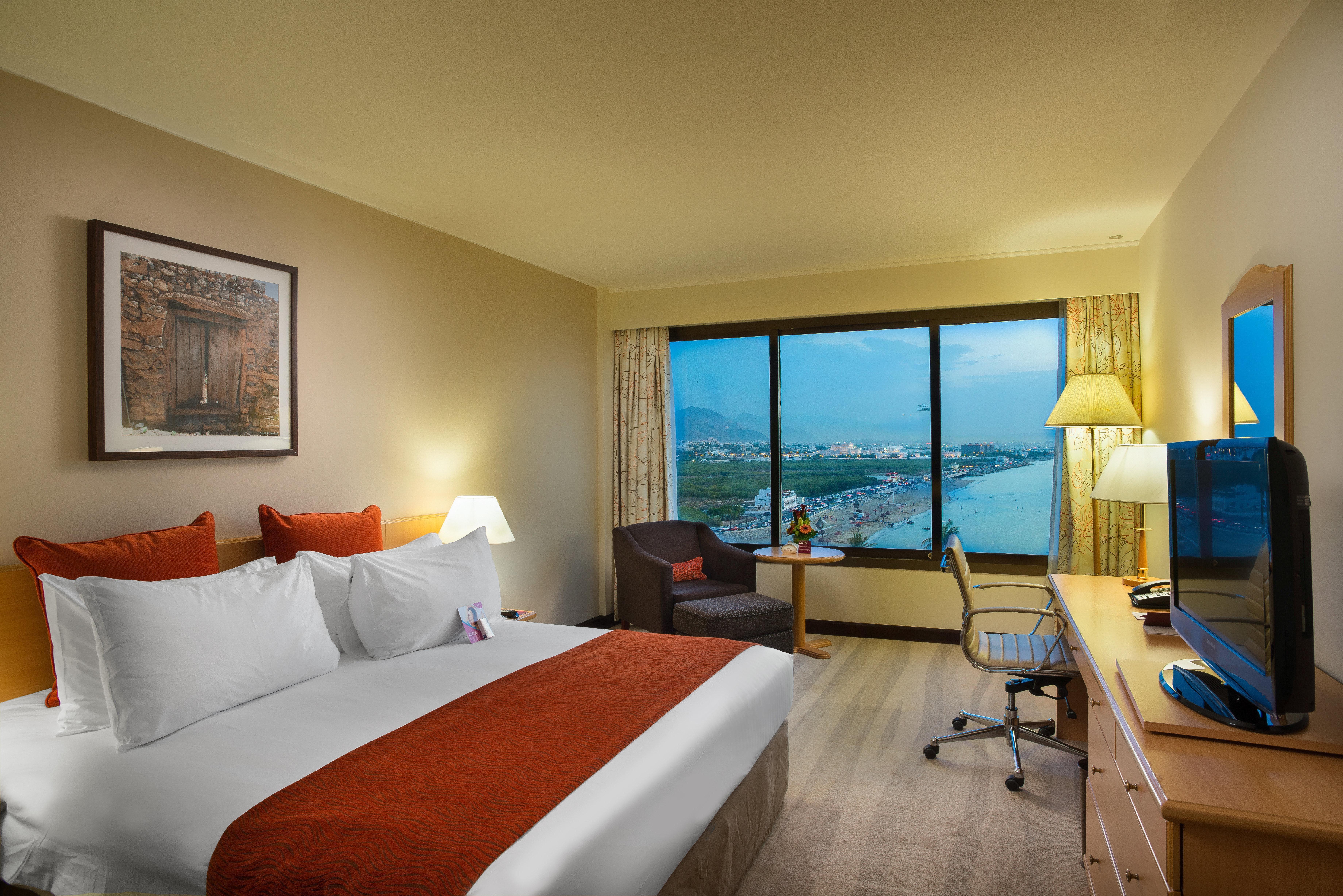 Crowne Plaza Muscat By Ihg Hotel Eksteriør billede