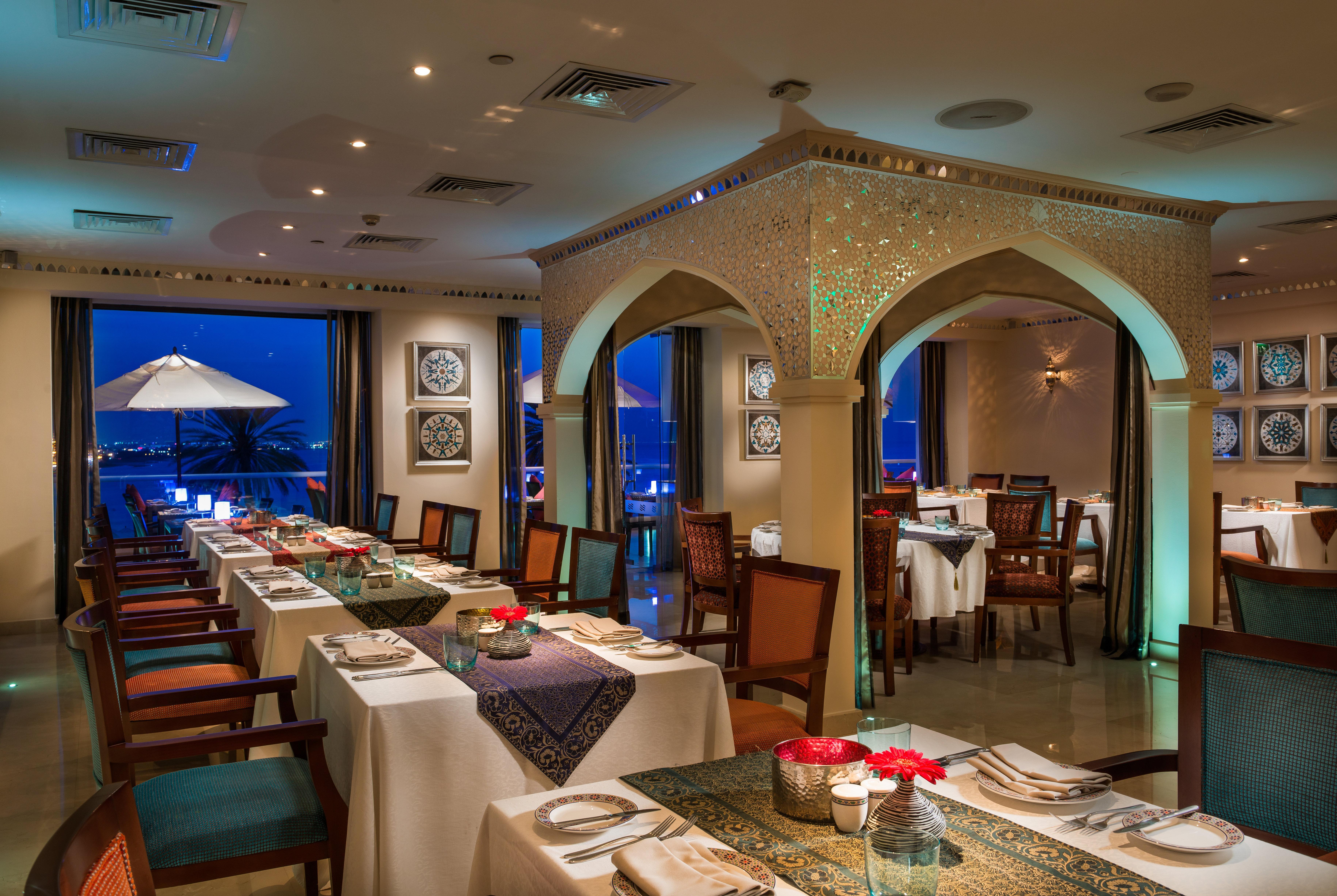 Crowne Plaza Muscat By Ihg Hotel Eksteriør billede