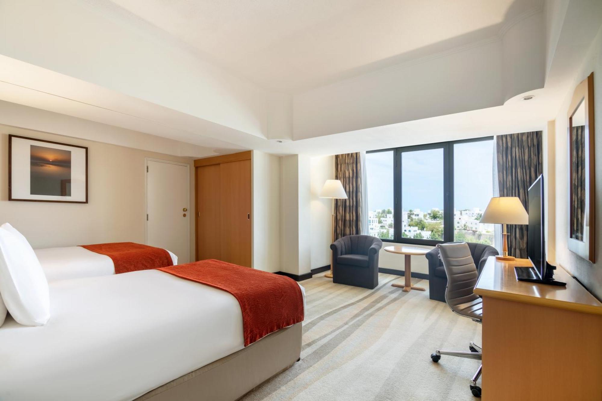 Crowne Plaza Muscat By Ihg Hotel Eksteriør billede